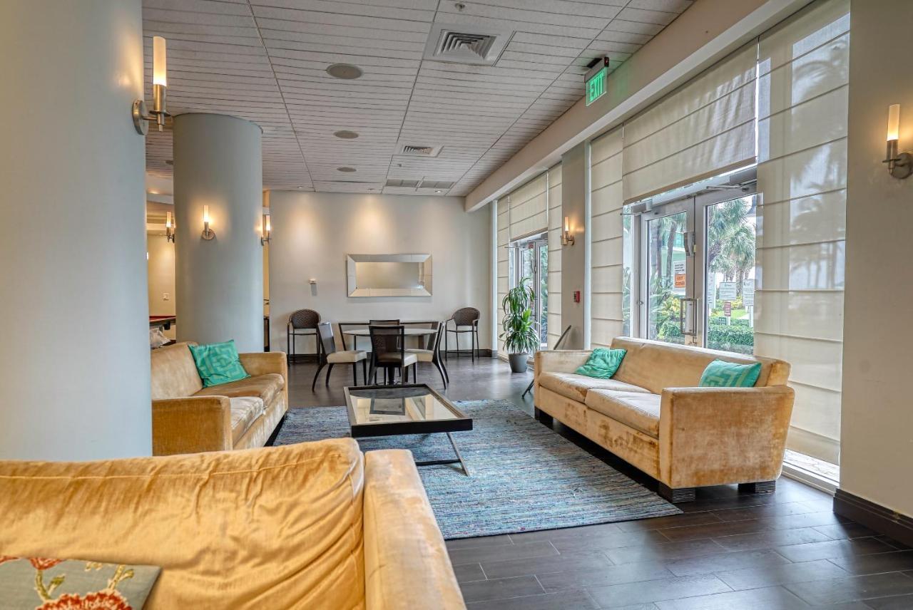 Hollywood Condo Exterior photo